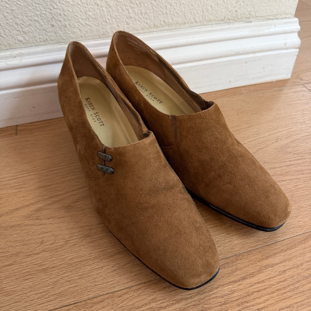 NWOB Karen Scott Brown Suede Low Heel Pumps Womens Size 10 Comfort Shoes